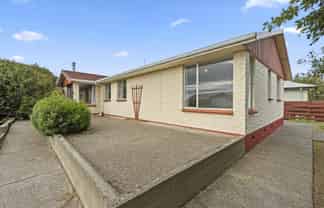 74 Forfar Crescent, Rockdale