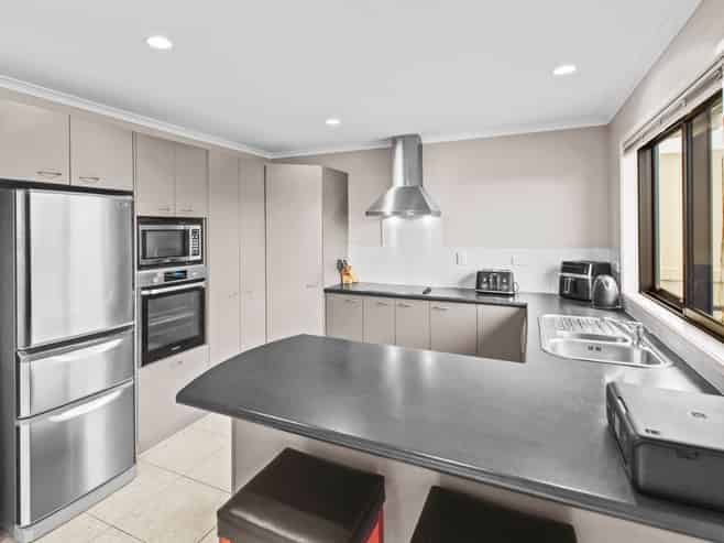 7 The Rise, Gulf Harbour