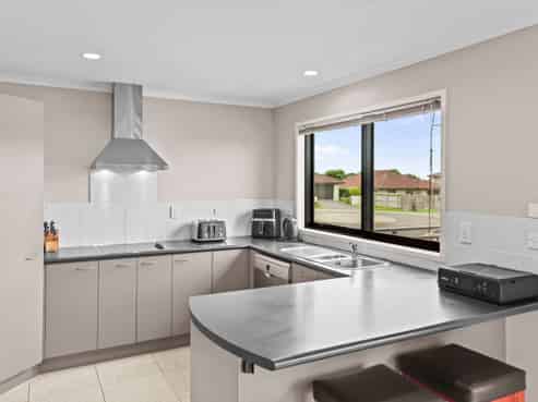 7 The Rise, Gulf Harbour