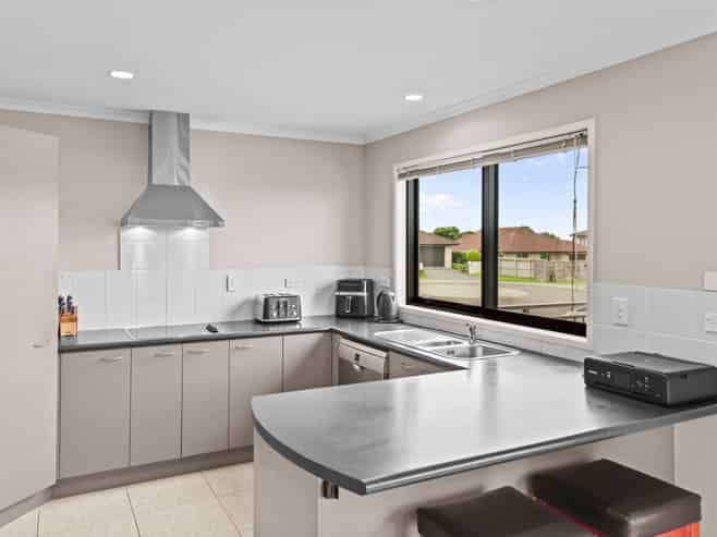 7 The Rise, Gulf Harbour