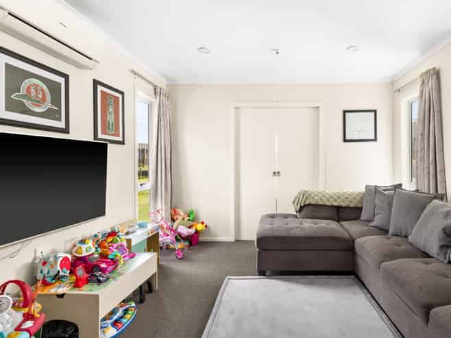 223 Farndon Road, Clive