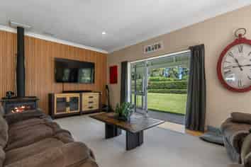 10 Oakshott Road, Ngahinapouri