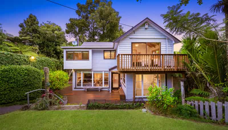 40 Huia Road, Titirangi