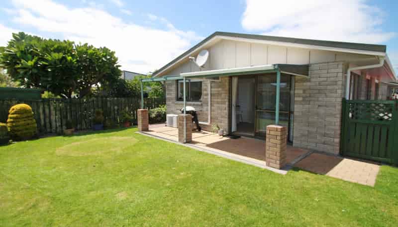 13A Karamu Street, Strandon