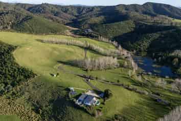 683F Puketona Road, Haruru