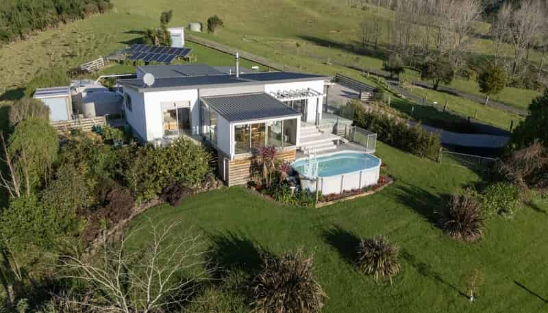683F Puketona Road, Haruru
