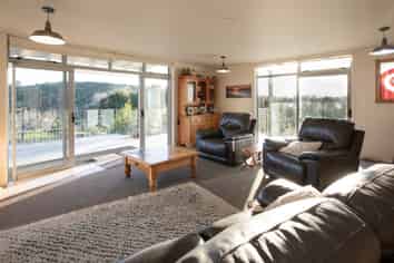 683F Puketona Road, Haruru