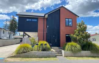 1A/14 Inverness Avenue , Hamilton East
