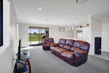 24 Bianca Crescent, Stratford