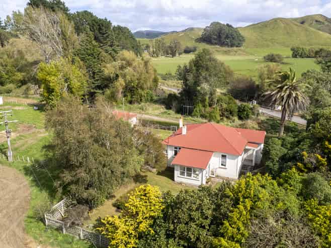 16451 Route 52, Masterton