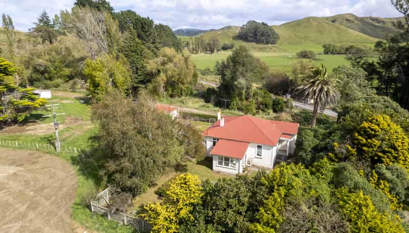 16451 Route 52, Masterton