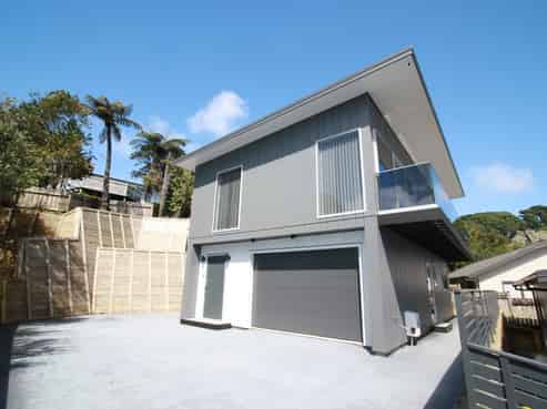 5A Waterloo Place, Westown