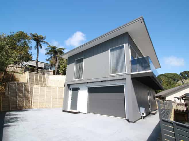 5A Waterloo Place, Westown