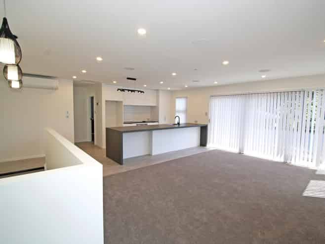 5A Waterloo Place, Westown