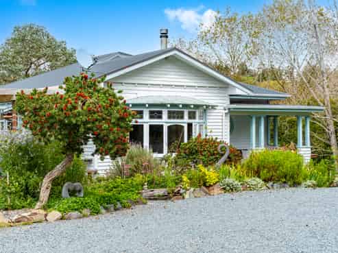 2239B State Highway 12, Paparoa