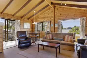 2/5 Pikikotuku Place, Kuratau