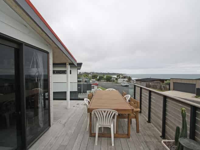 50 Messenger Terrace, Oakura