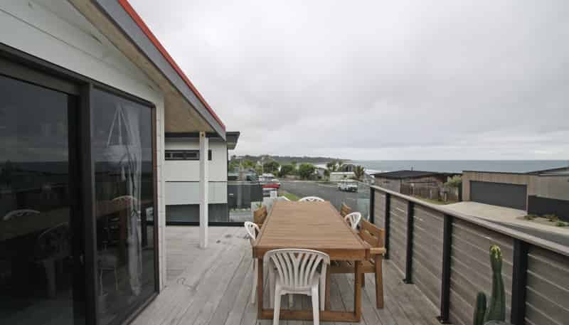 50 Messenger Terrace, Oakura