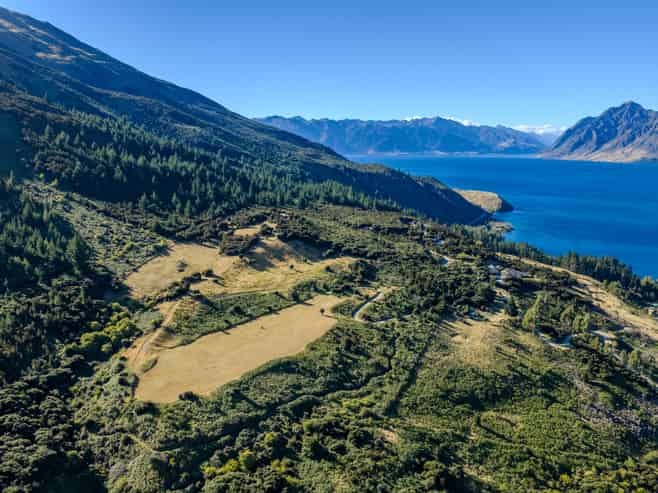 1147 Lake Hawea - Albert Town Road, Albert Town