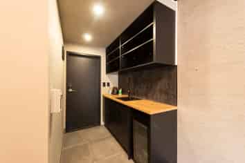 Affordable Trade Unit in Hurley Road Hub