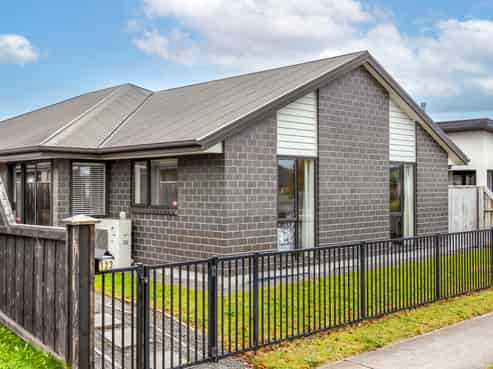 123 Infinity Drive, Pegasus