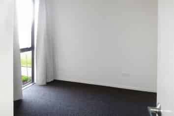 8 Loeb Place, Rolleston