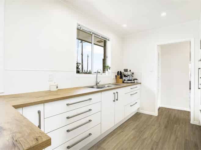 49 Rhonda Avenue, Deanwell