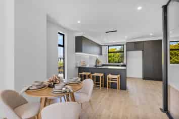 2/11 Donald Place, Saint Albans