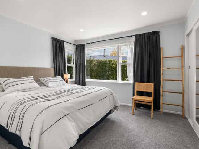 12 Erika Place, Fairview Downs