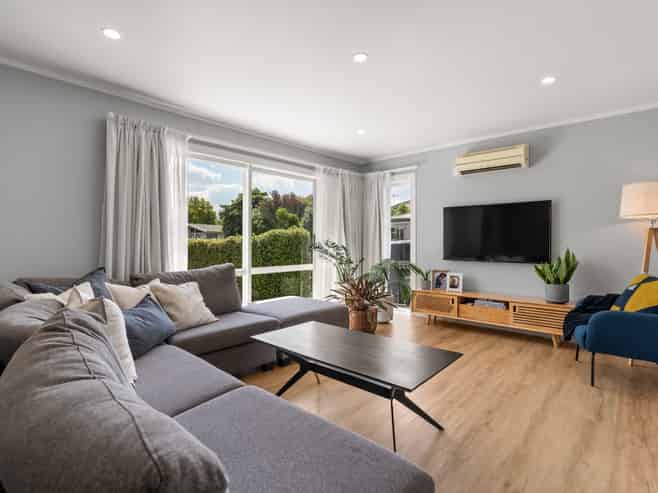 12 Erika Place, Fairview Downs