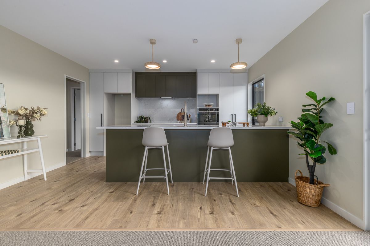 Completed New Build - $995,000 - Mehr