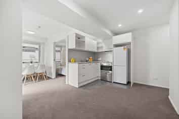 4J/135 Victoria Street West, Auckland Central