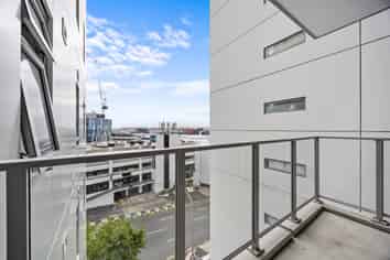 4J/135 Victoria Street West, Auckland Central