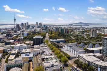 PRIME RETAIL / OFFICE UNIT - EDEN TERRACE
