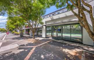 PRIME RETAIL / OFFICE UNIT - EDEN TERRACE
