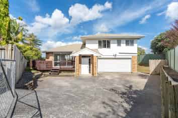 268C Wairau Road, Glenfield