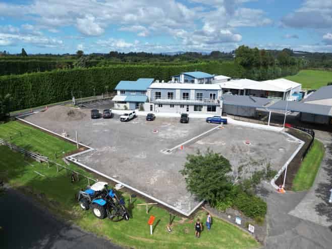 Upper Level Office with Deck in Te Puna