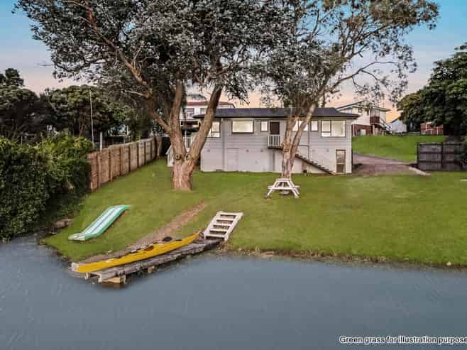 8 Sceptre Place, Avondale