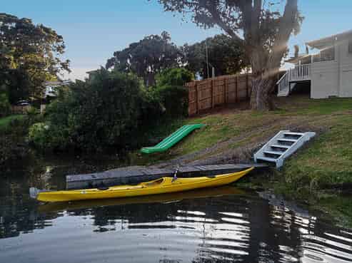 8 Sceptre Place, Avondale