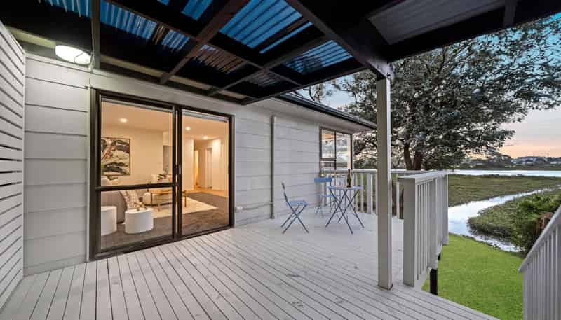 8 Sceptre Place, Avondale