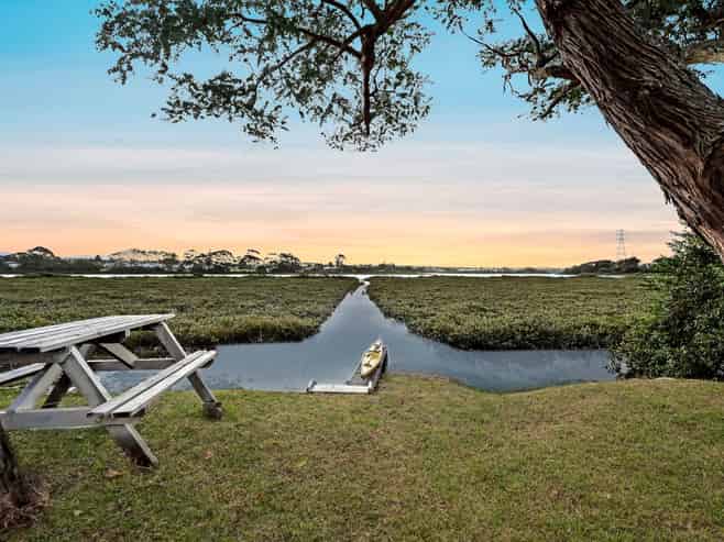 8 Sceptre Place, Avondale