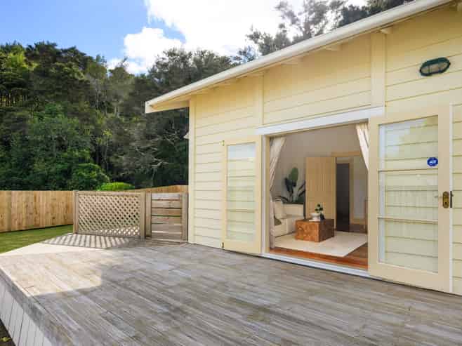 123 Riverside Drive, Parahaki