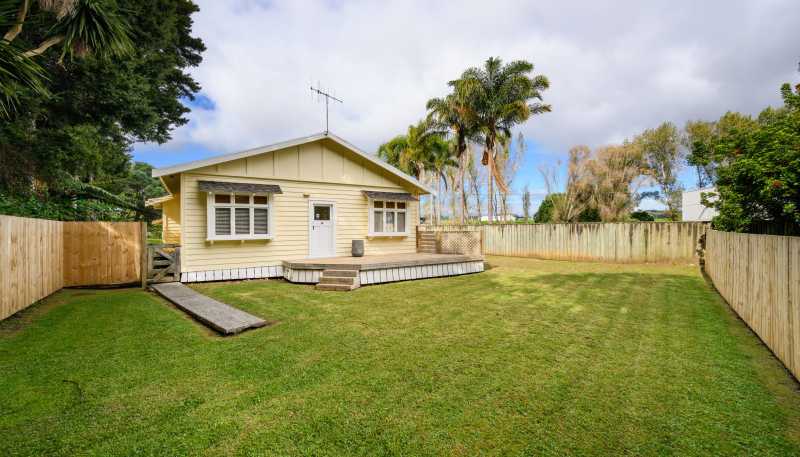 123 Riverside Drive, Parahaki
