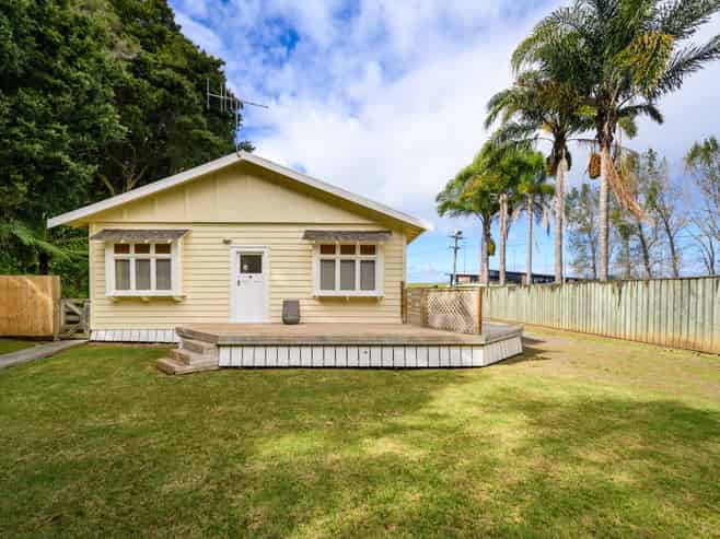 123 Riverside Drive, Parahaki
