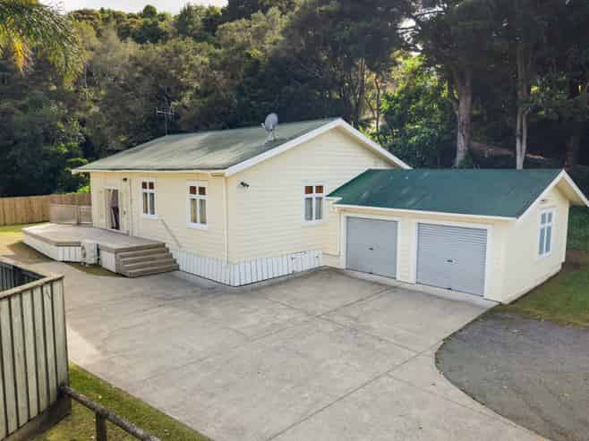 123 Riverside Drive, Parahaki