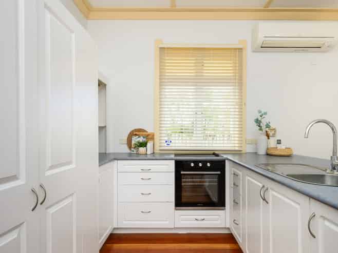 123 Riverside Drive, Parahaki