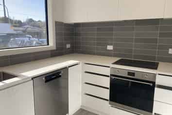 30b Collins Avenue, Tawa