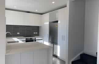 30b Collins Avenue, Tawa