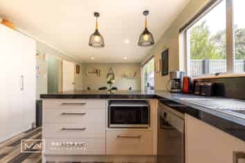 1 Roband Crescent, Brown Owl