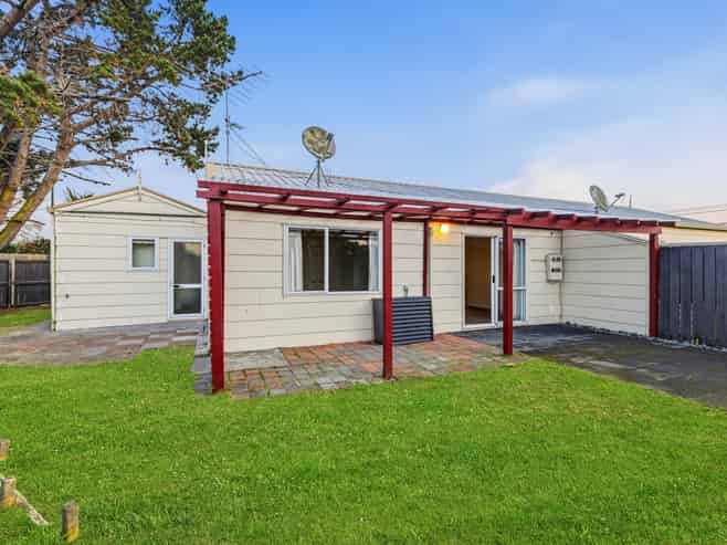 3/4 Takanini Road, Takanini